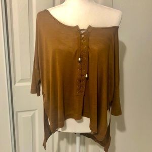 Emma & Sam Brown Lays up shirt